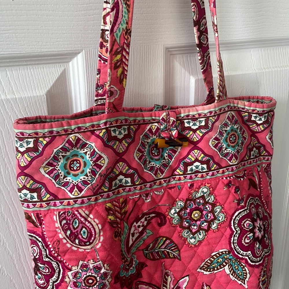Vera Bradley pink tote bag
